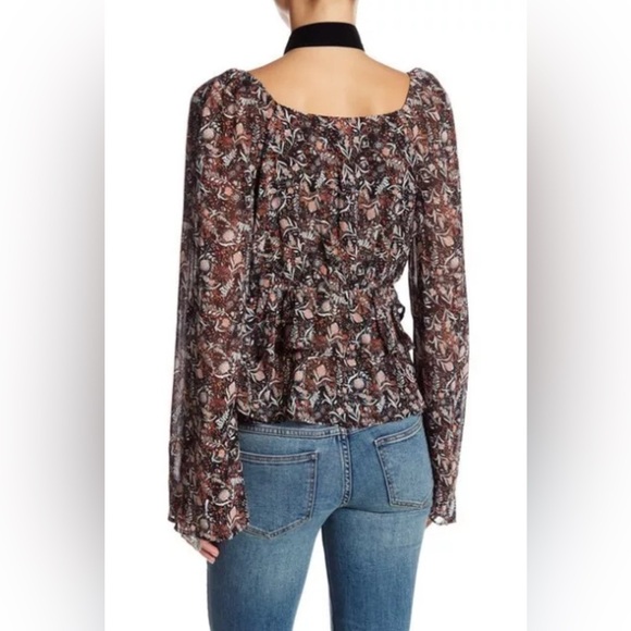 FREE PEOPLE Uptown Floral Black Bell Sleeve Top Size Medium - Picture 2 of 9